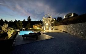 Διαμονή σε Ανεμόμυλο Windmills Village Amarynthos